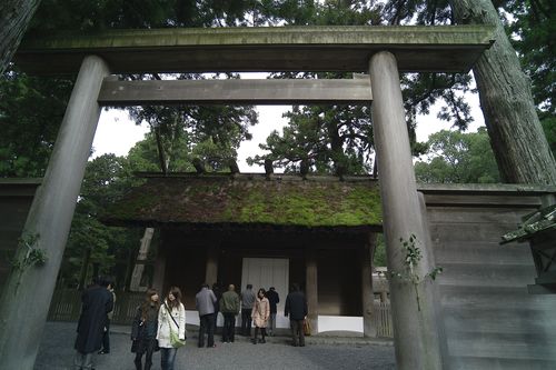 grand shrine of ise (gekuh)   - photo : LEICA M8 + Tri-Elmer-M 1:4/16-18-21 ASPH
