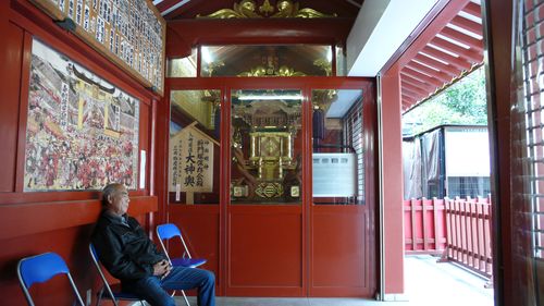 Portable shrine of frightening samurai